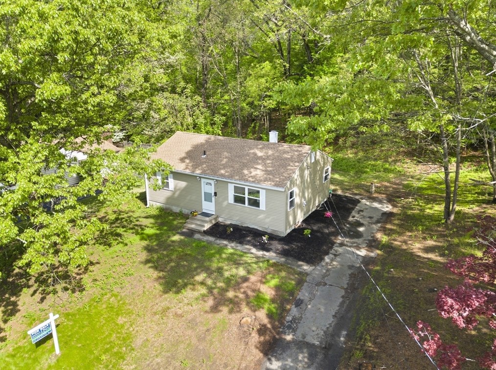 68 Crestmont St, Springfield MA  01108-3314 exterior