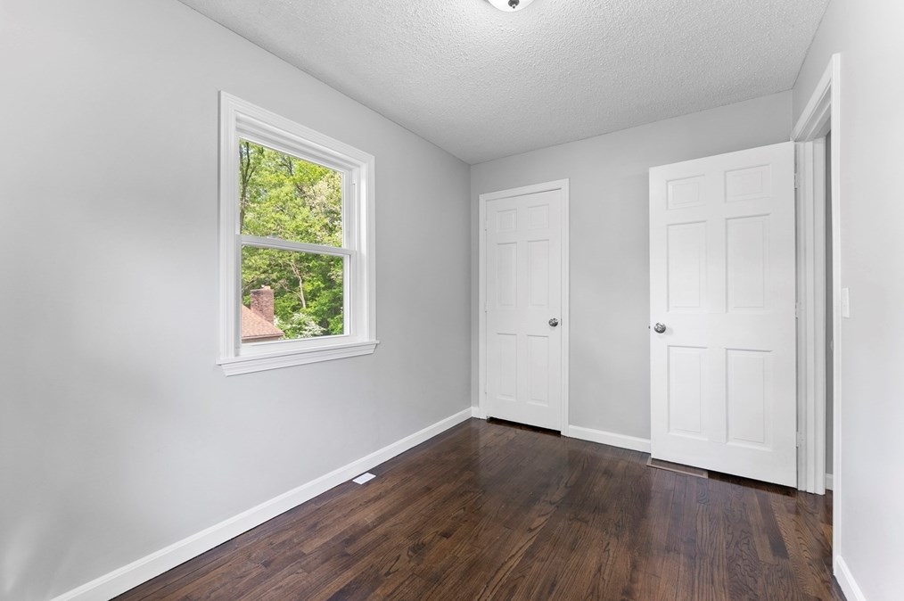 68 Crestmont St, Springfield MA  01108-3314 exterior