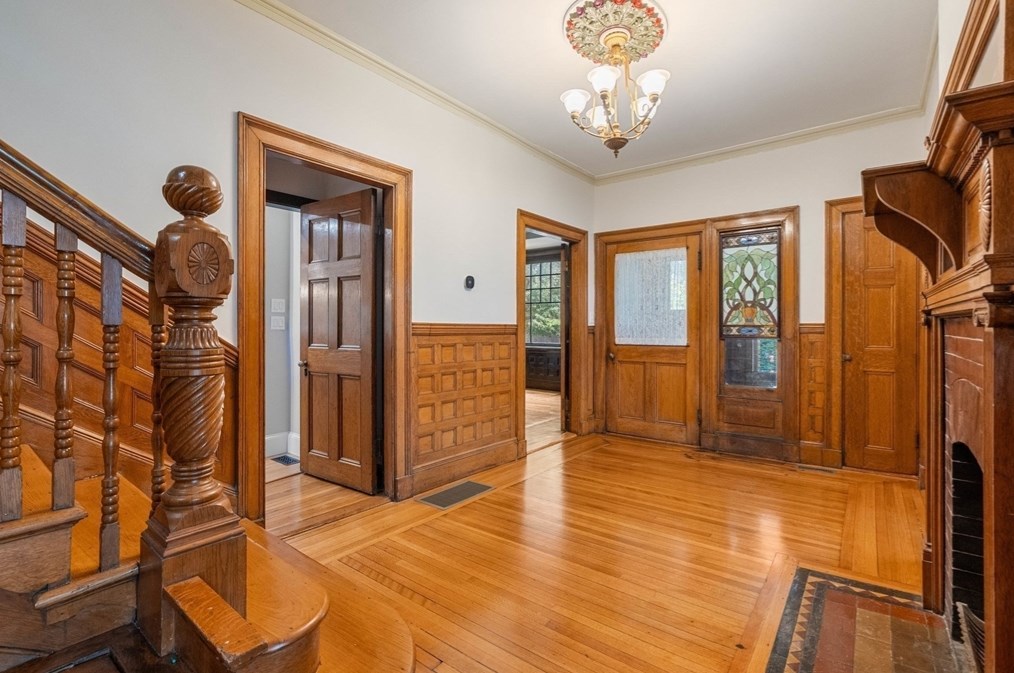 4 Melville Ave, Boston MA 02124-2104 exterior