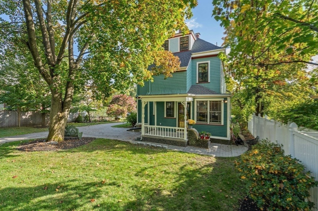 4 Melville Ave, Boston MA 02124-2104 exterior