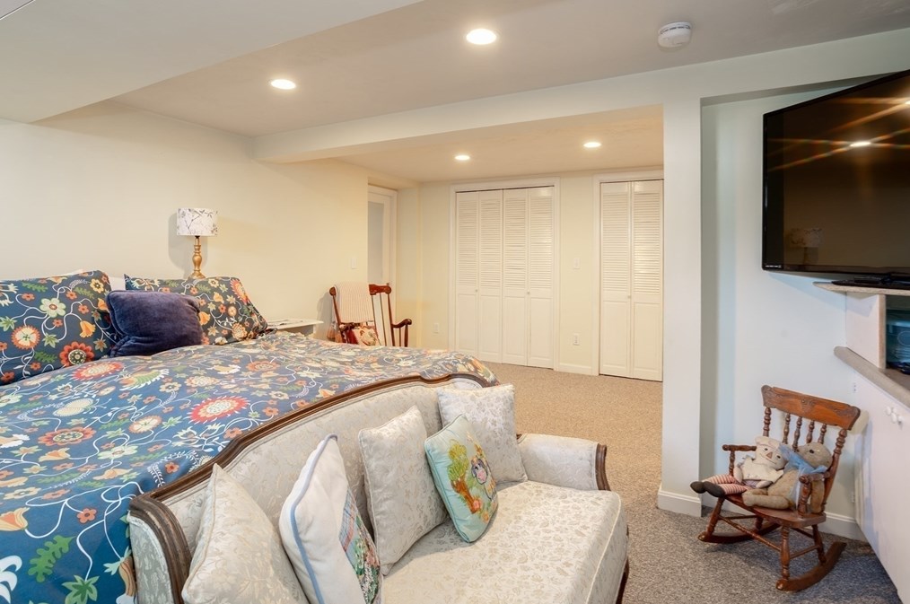 21 Mason St Ext, Bourne MA 02532-5329 exterior