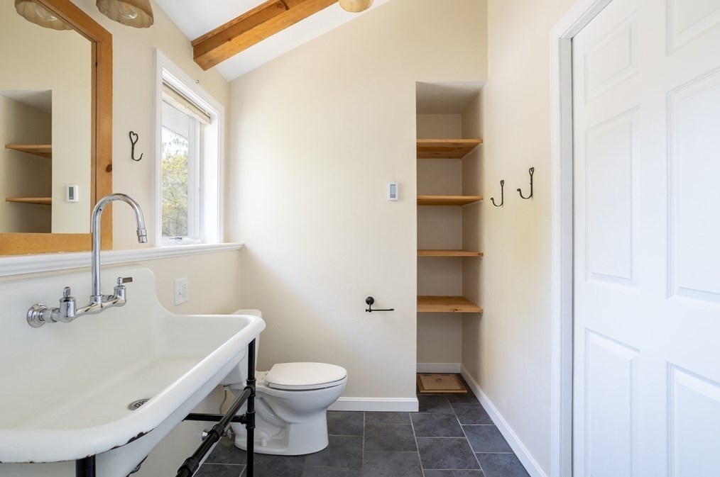 21 Mason St Ext, Bourne MA 02532-5329 exterior