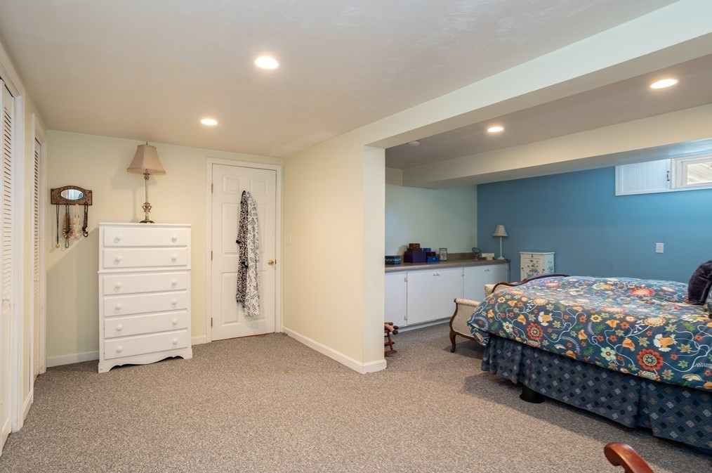 21 Mason St Ext, Bourne MA 02532-5329 exterior