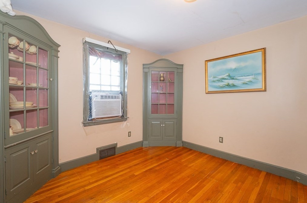 111 Holden St, Holden MA 01520-1736 exterior