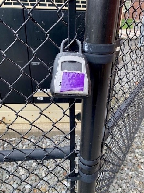 52 Lawrence Dr, Lowell MA  01854-3644 exterior