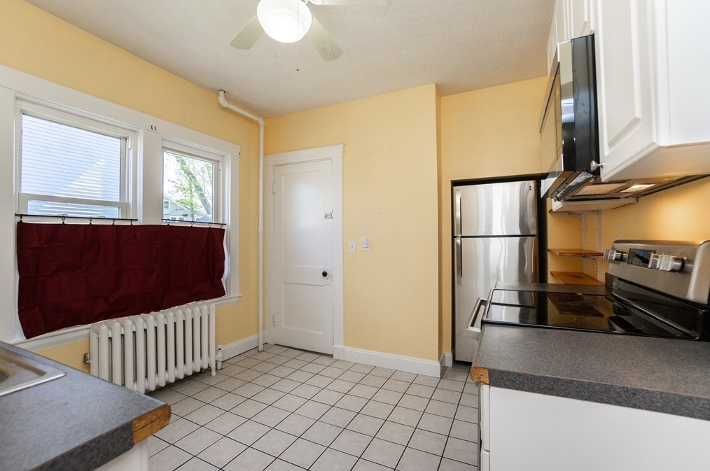 8 Putnam St, Watertown MA  02472-4245 exterior