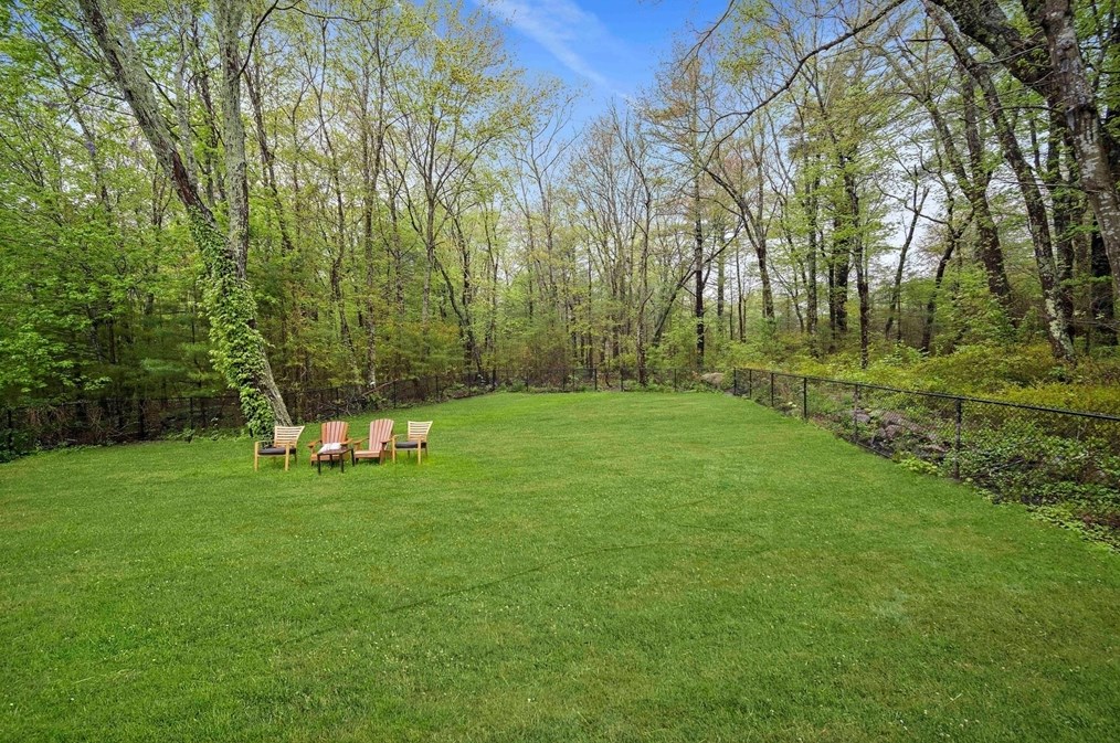 62 Cornet Stetson Rd, Scituate MA 02066-4452 exterior