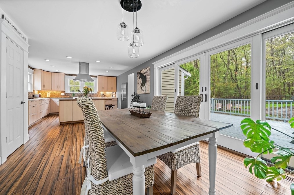 62 Cornet Stetson Rd, Scituate MA 02066-4452 exterior