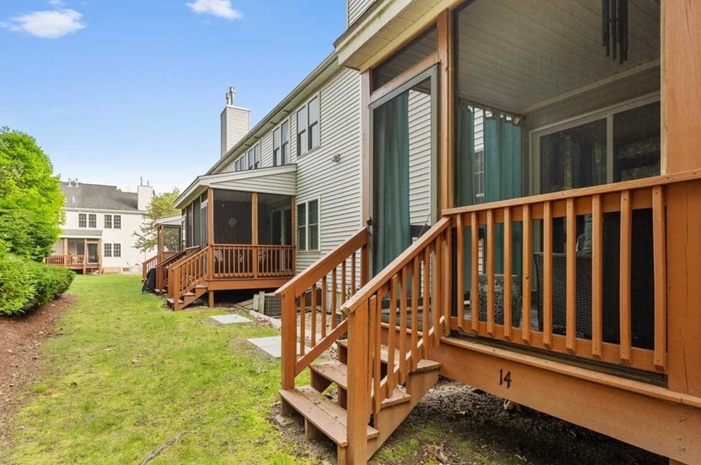 14 Caspian Way, Leominster MA  01453-5261 exterior