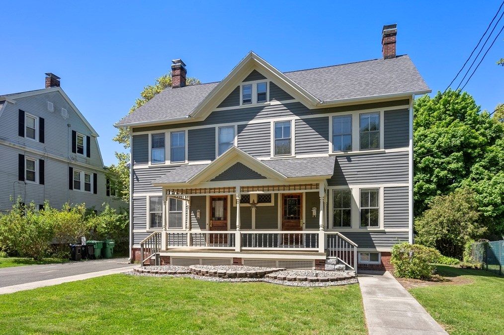 314 Springfield St, Chicopee MA 01013-2834 exterior