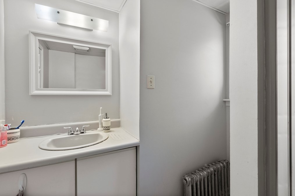 314 Springfield St, Chicopee MA 01013-2834 exterior