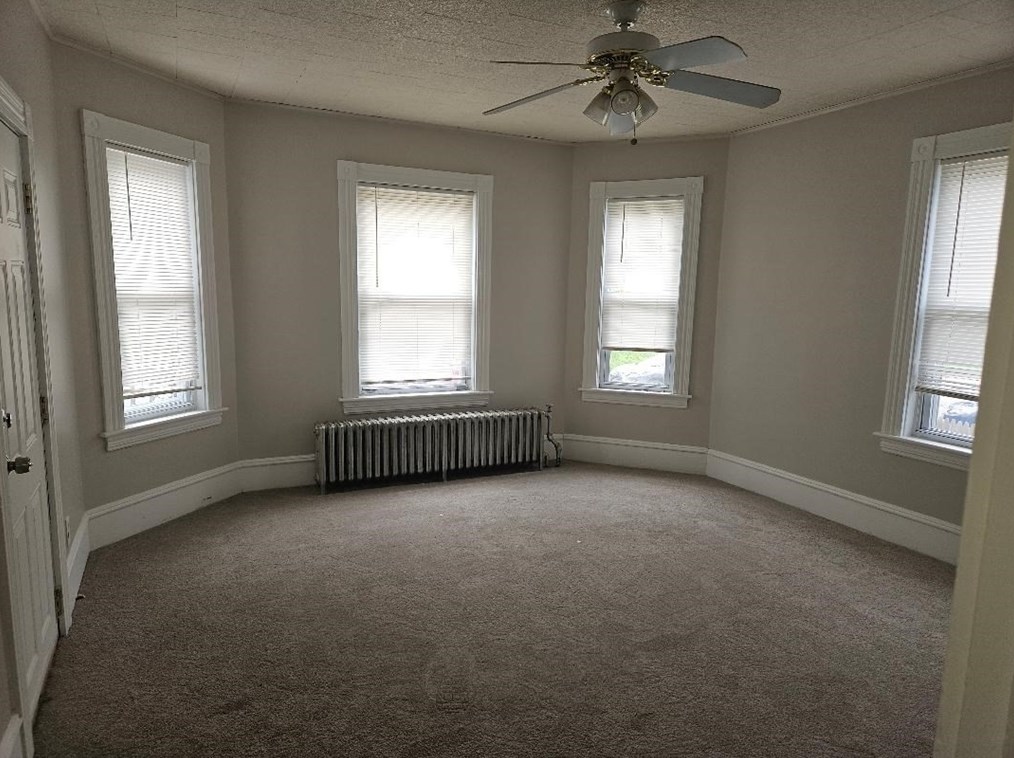 156 Bradford Ave, Fall River MA  02721-1092 exterior