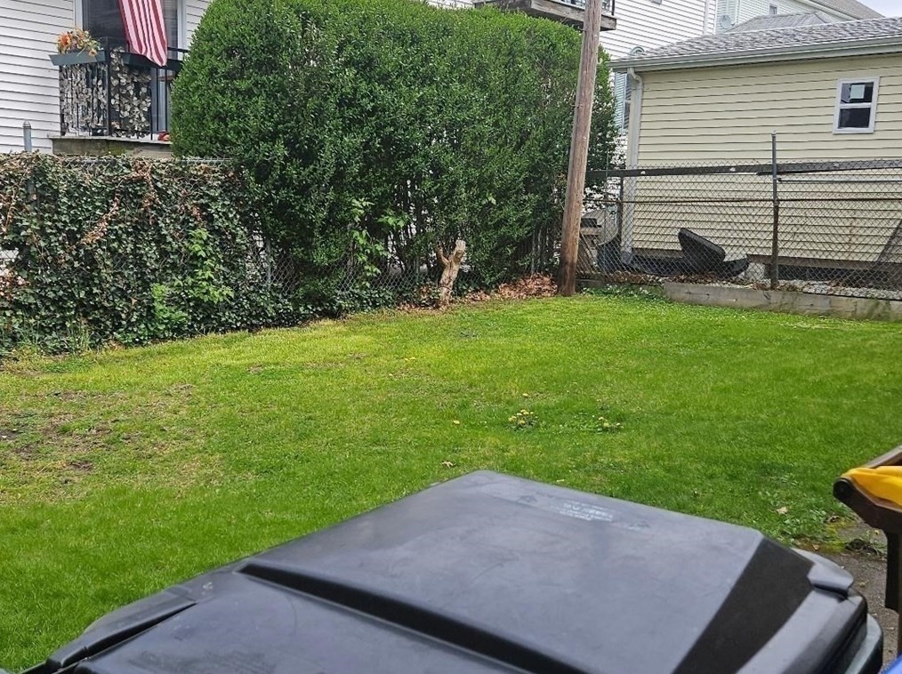 156 Bradford Ave, Fall River MA  02721-1092 exterior