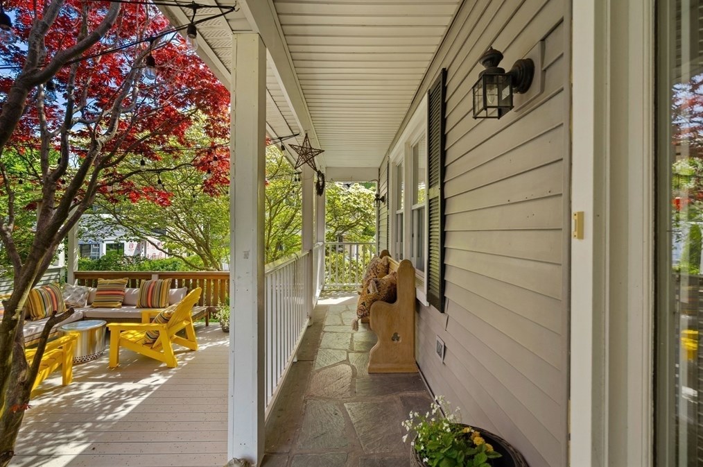 45 Evans Rd, Marblehead MA 01945-2447 exterior