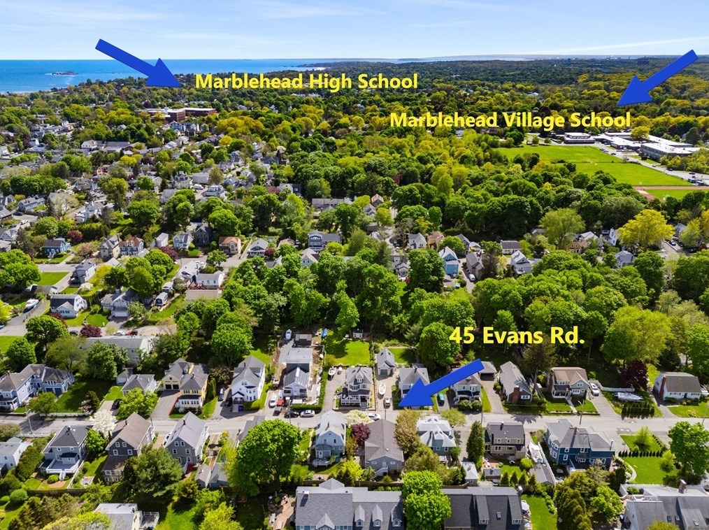 45 Evans Rd, Marblehead MA 01945-2447 exterior