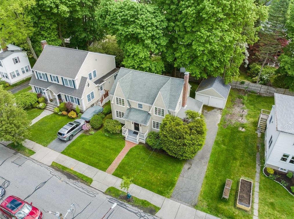 17 Charlotte Rd, Newton MA 02459-1707 exterior