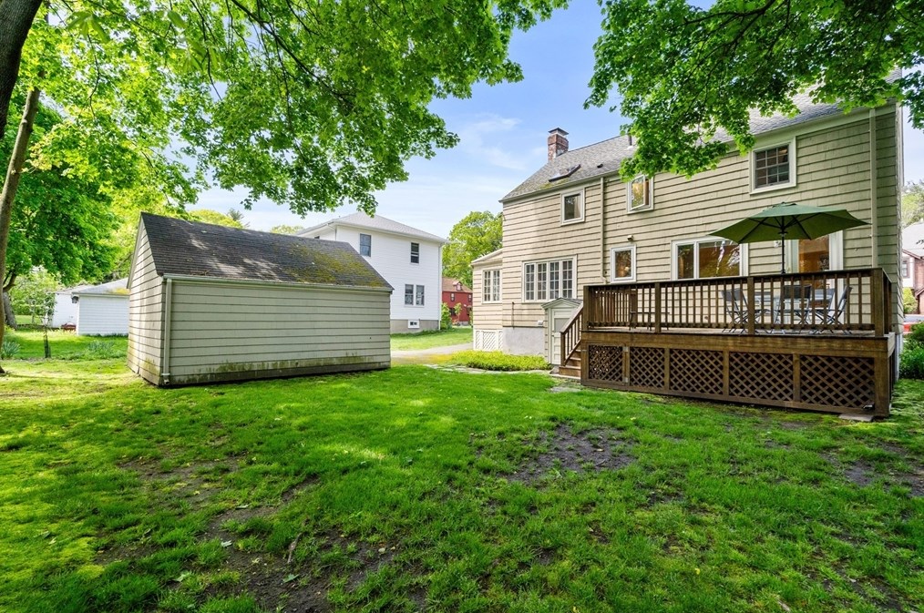 17 Charlotte Rd, Newton MA 02459-1707 exterior