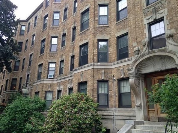 122 Riverway, Boston MA  exterior