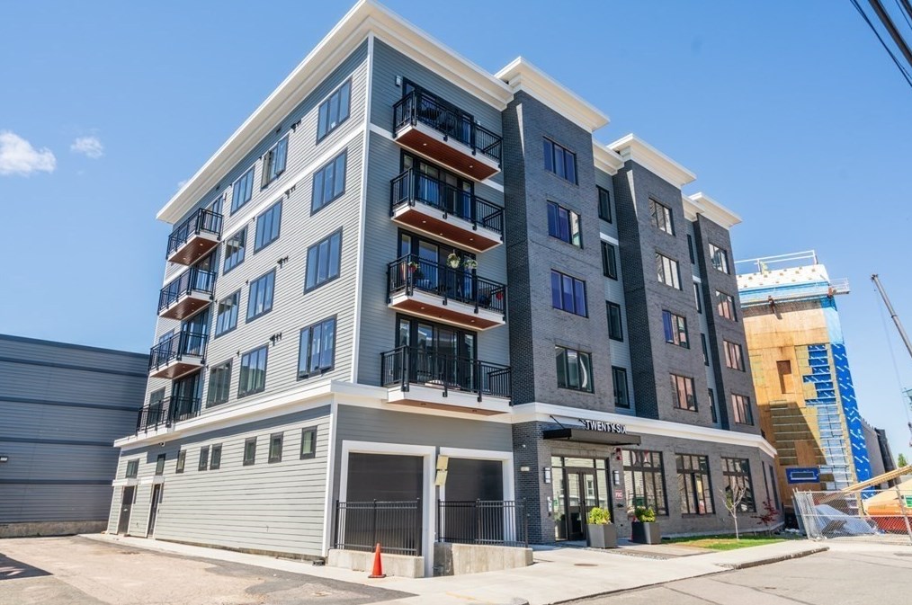 26 Hichborn St, Boston MA 02135 exterior