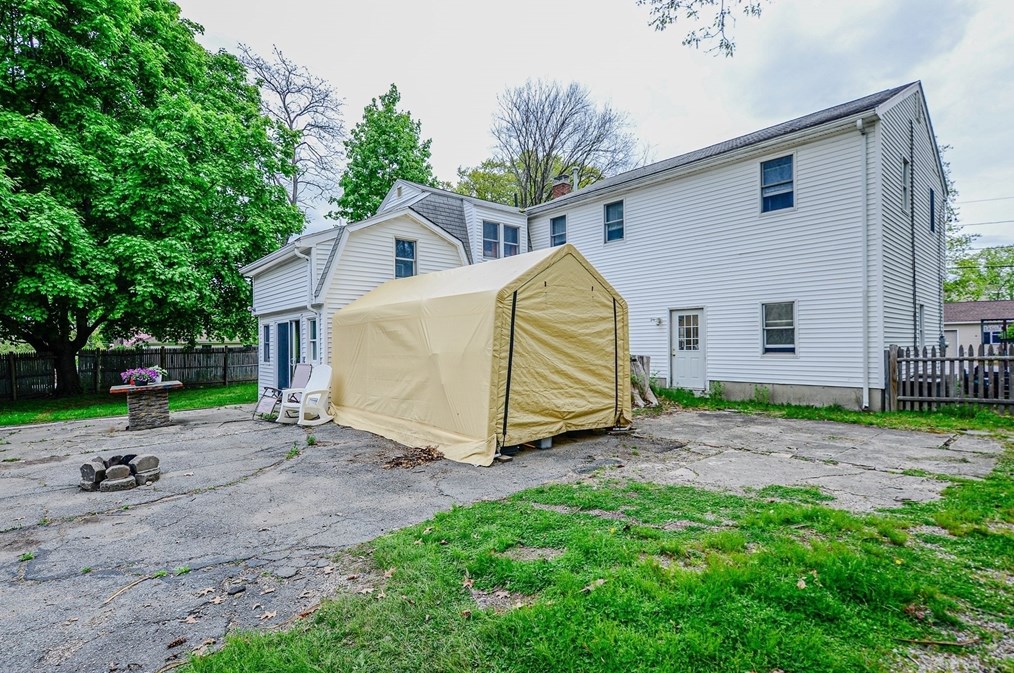 9 Rahway Rd, Burlington MA 01803-2040 exterior