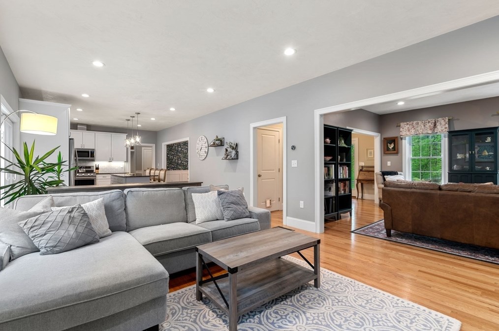 24 Cleveland St, Norfolk MA  02056-1003 exterior