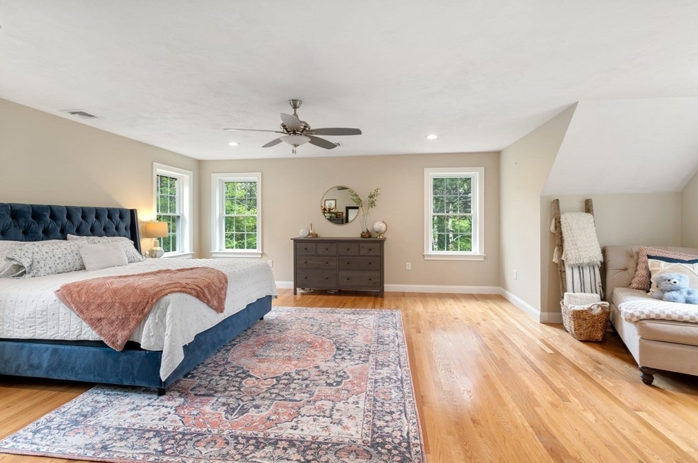 24 Cleveland St, Norfolk MA  02056-1003 exterior