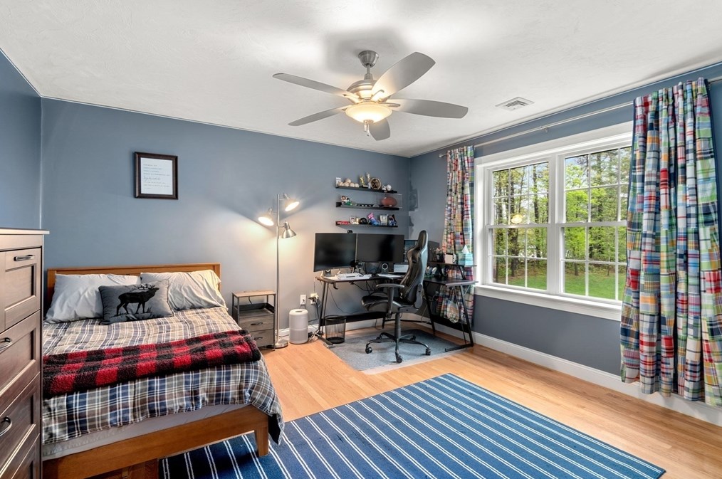 24 Cleveland St, Norfolk MA  02056-1003 exterior