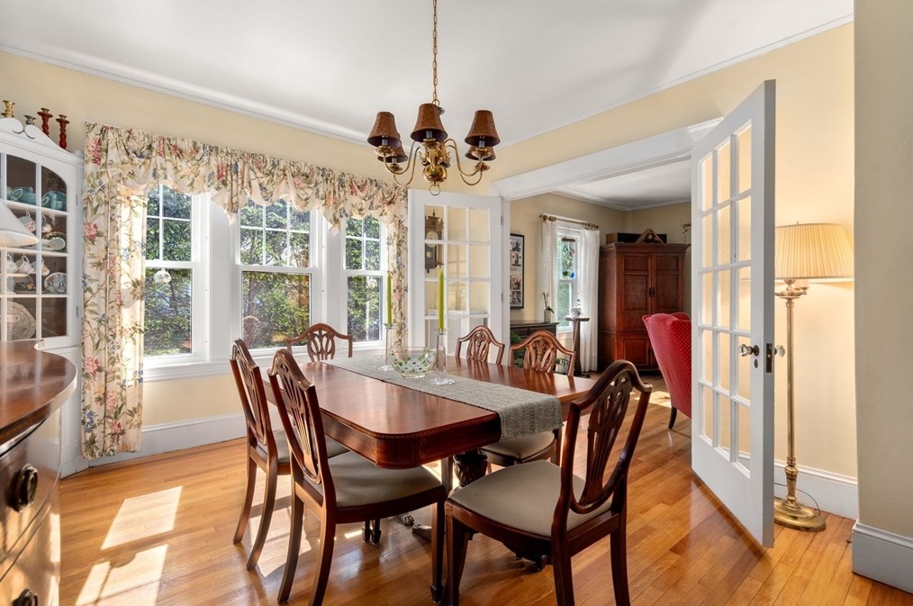 1 Brighton Rd, Worcester MA  01606-2128 exterior