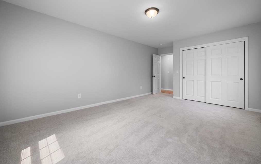 9 Hall St, Webster MA  01570-2330 exterior