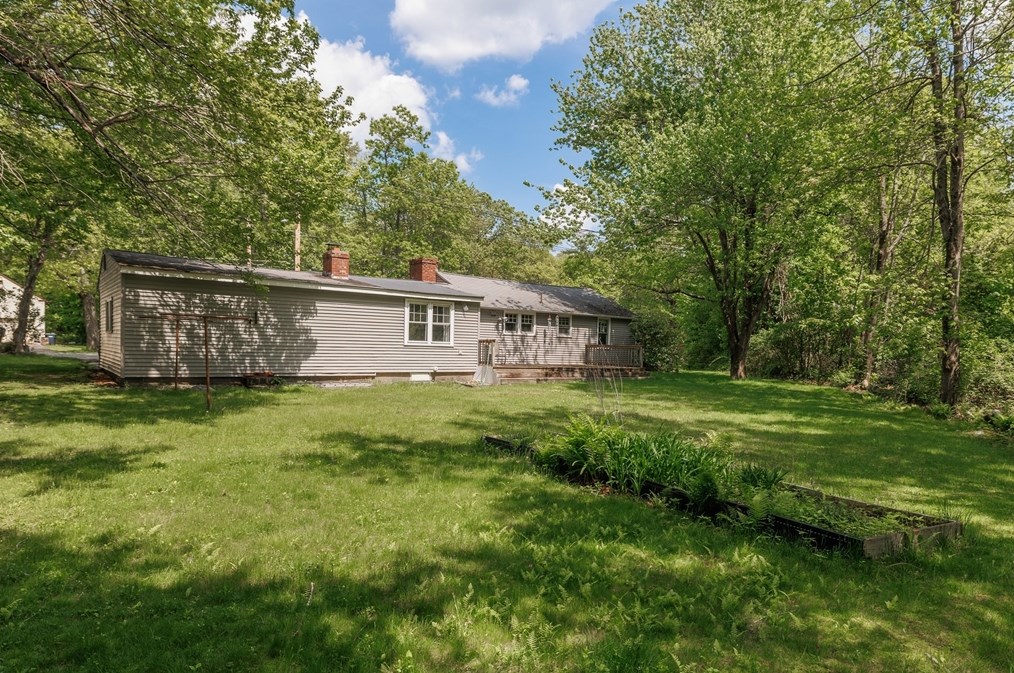 191 Bullard St, Holden MA 01520-2104 exterior