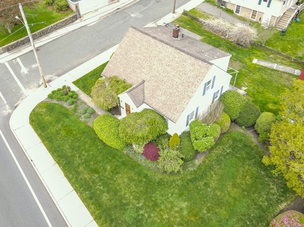 333 Elliott St, Beverly MA 01915-2443 exterior