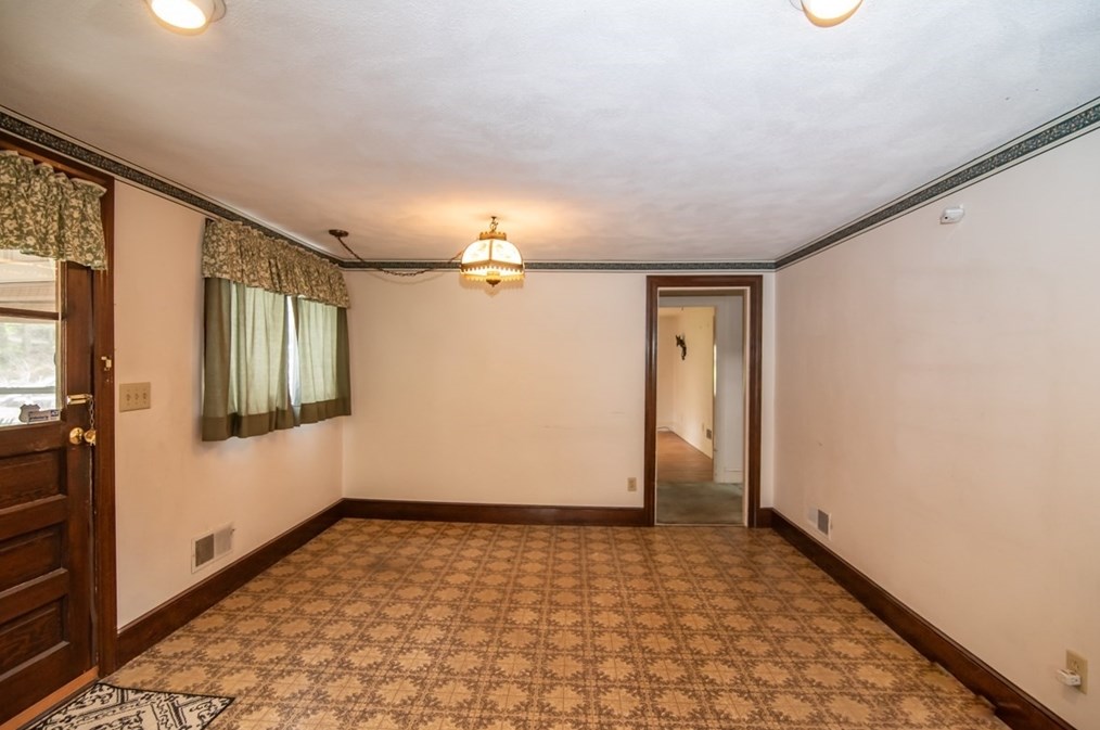 333 Elliott St, Beverly MA 01915-2443 exterior