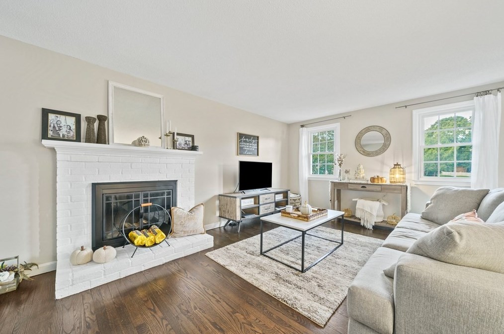 15 Pimental Way, Plymouth MA 02360-5243 exterior