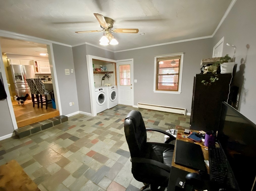 84 Breakneck Rd, Sturbridge MA 01566-1130 exterior