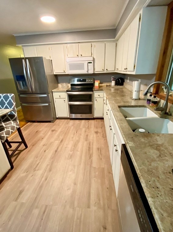 84 Breakneck Rd, Sturbridge MA 01566-1130 exterior