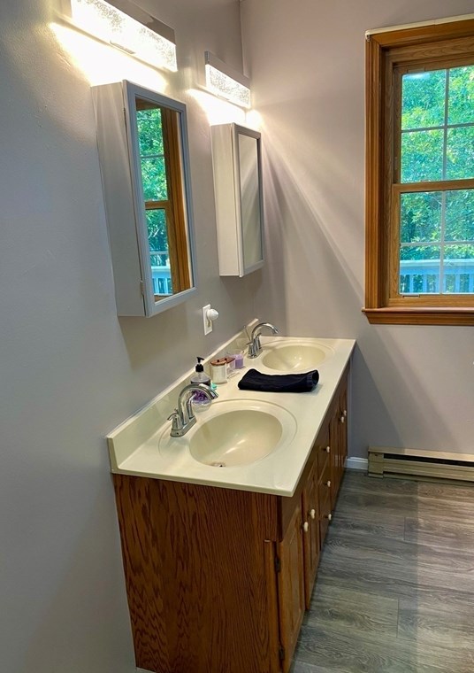 84 Breakneck Rd, Sturbridge MA 01566-1130 exterior