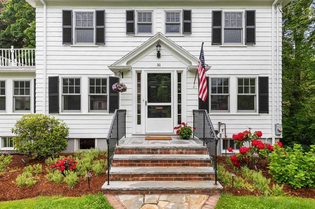 20 Bertwell Rd, Lexington MA 02420-3302 exterior