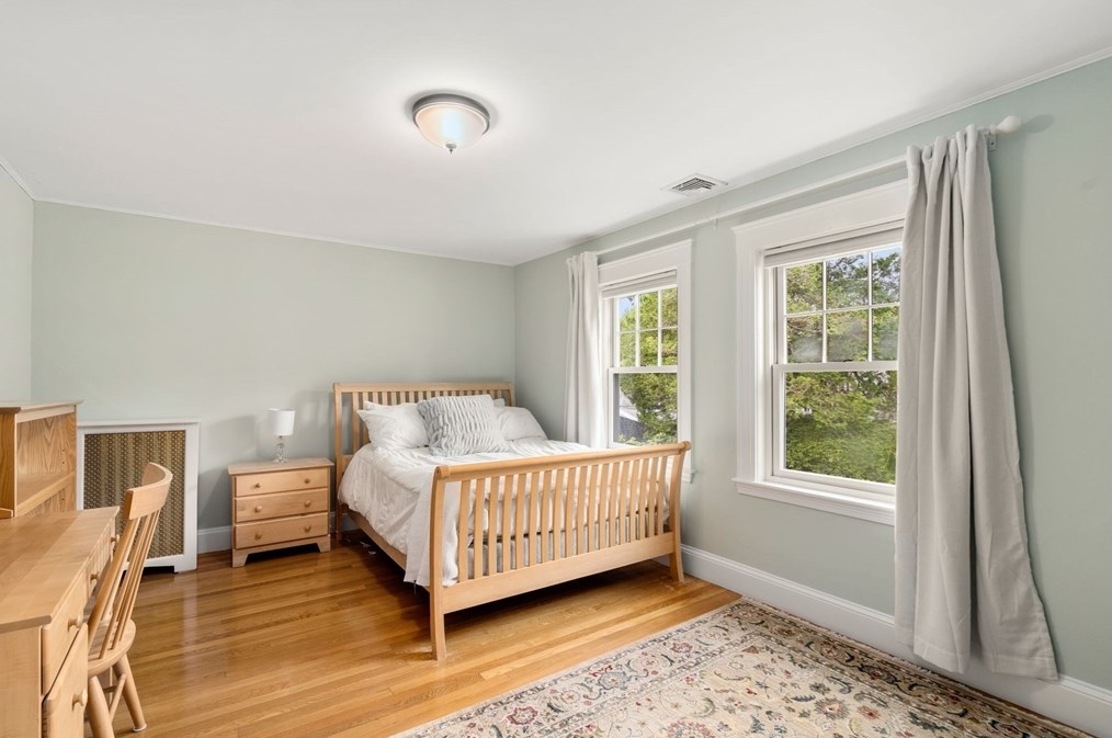 39 Prince St, Needham MA  02492-3718 exterior