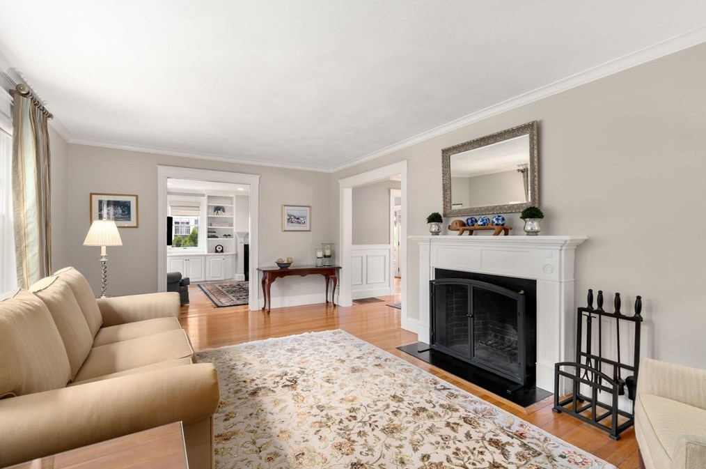 39 Prince St, Needham MA  02492-3718 exterior