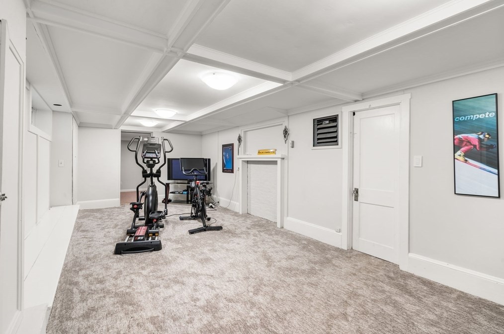 39 Prince St, Needham MA  02492-3718 exterior