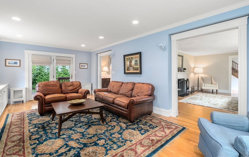 39 Prince St, Needham MA  02492-3718 exterior