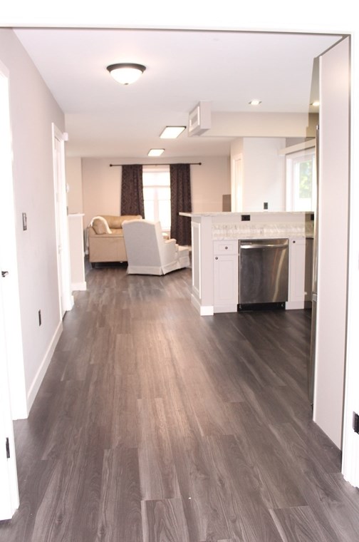 443 Cambridge St, Worcester MA 01603-2325 exterior