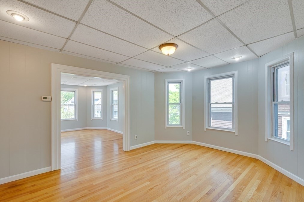 60 Pine St, Malden MA 02148-2340 exterior