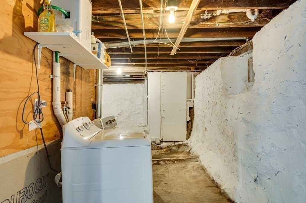 60 Pine St, Malden MA 02148-2340 exterior