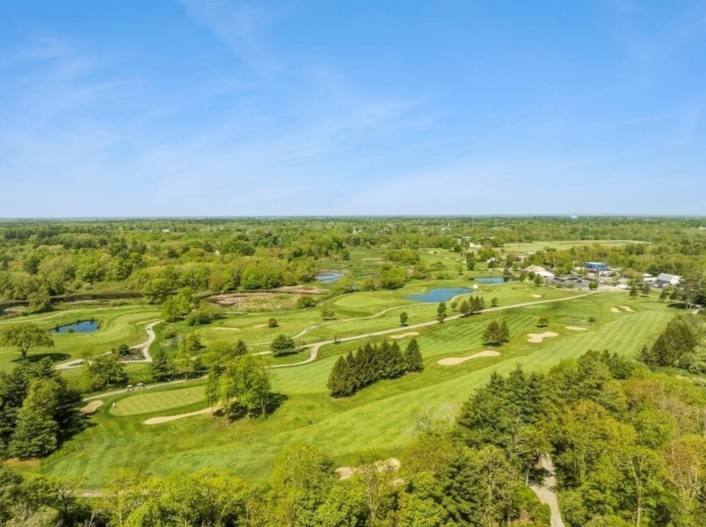 457 St, West Bridgewater MA 02379-1809 exterior