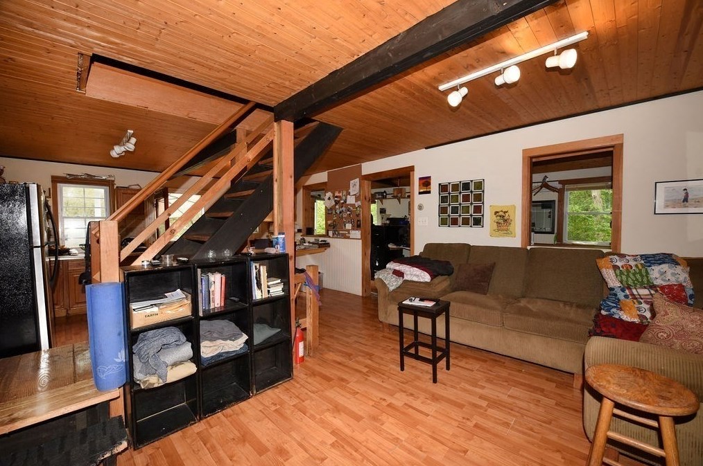 63 Newfield St, Plymouth MA 02360-3402 exterior