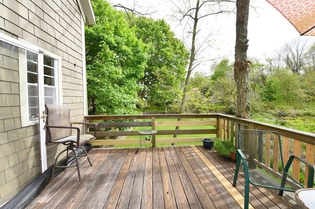 63 Newfield St, Plymouth MA 02360-3402 exterior