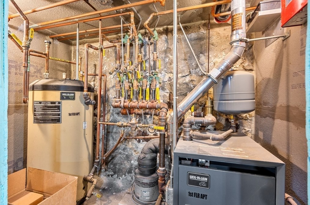 47 Vernon St, Malden MA 02148-2615 exterior