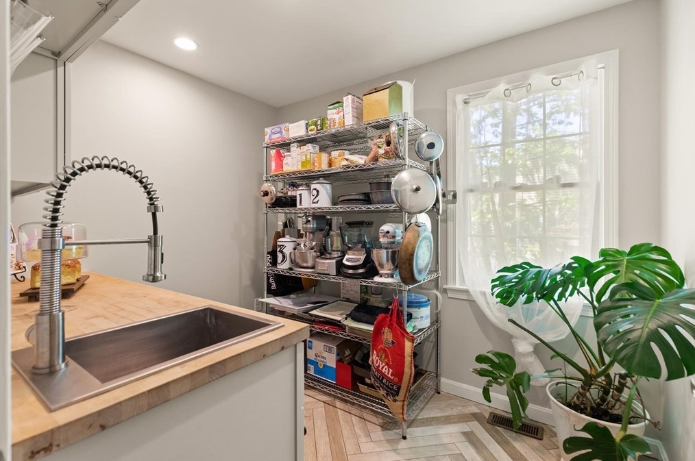 108 Franklin St, Reading MA 01867-1027 exterior