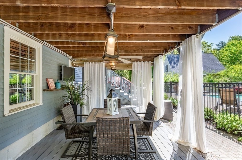 108 Franklin St, Reading MA 01867-1027 exterior